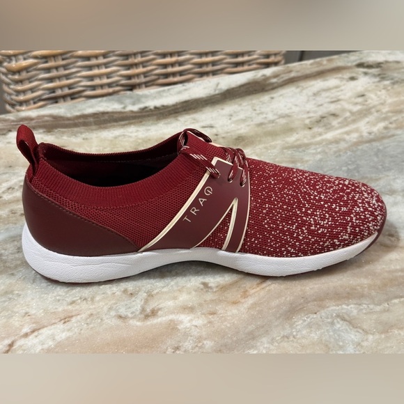 Women’s TRAQ by Alegria Qool Water Resistant Knit Sneaker- Size 39 - Picture 7 of 12